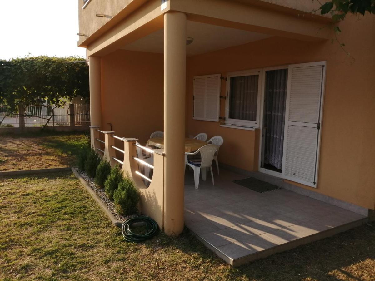 Marina Biograd Na Moru Exterior foto